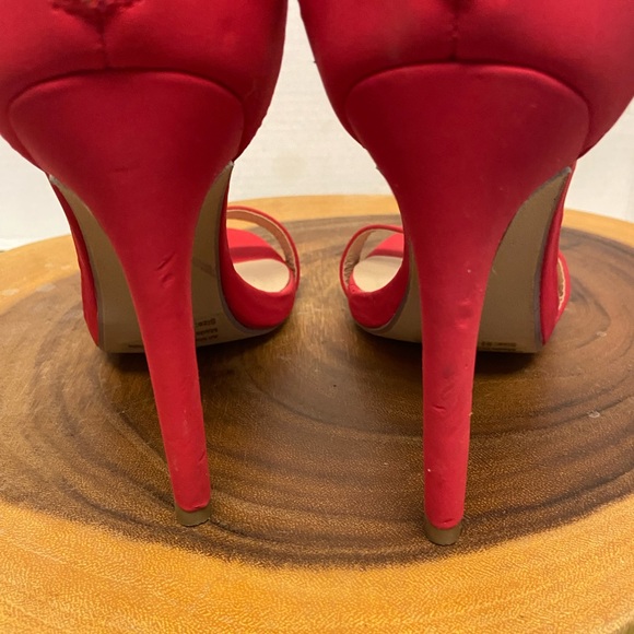 Glaze Ankle strap Red Stiletto Heels - Picture 9 of 12